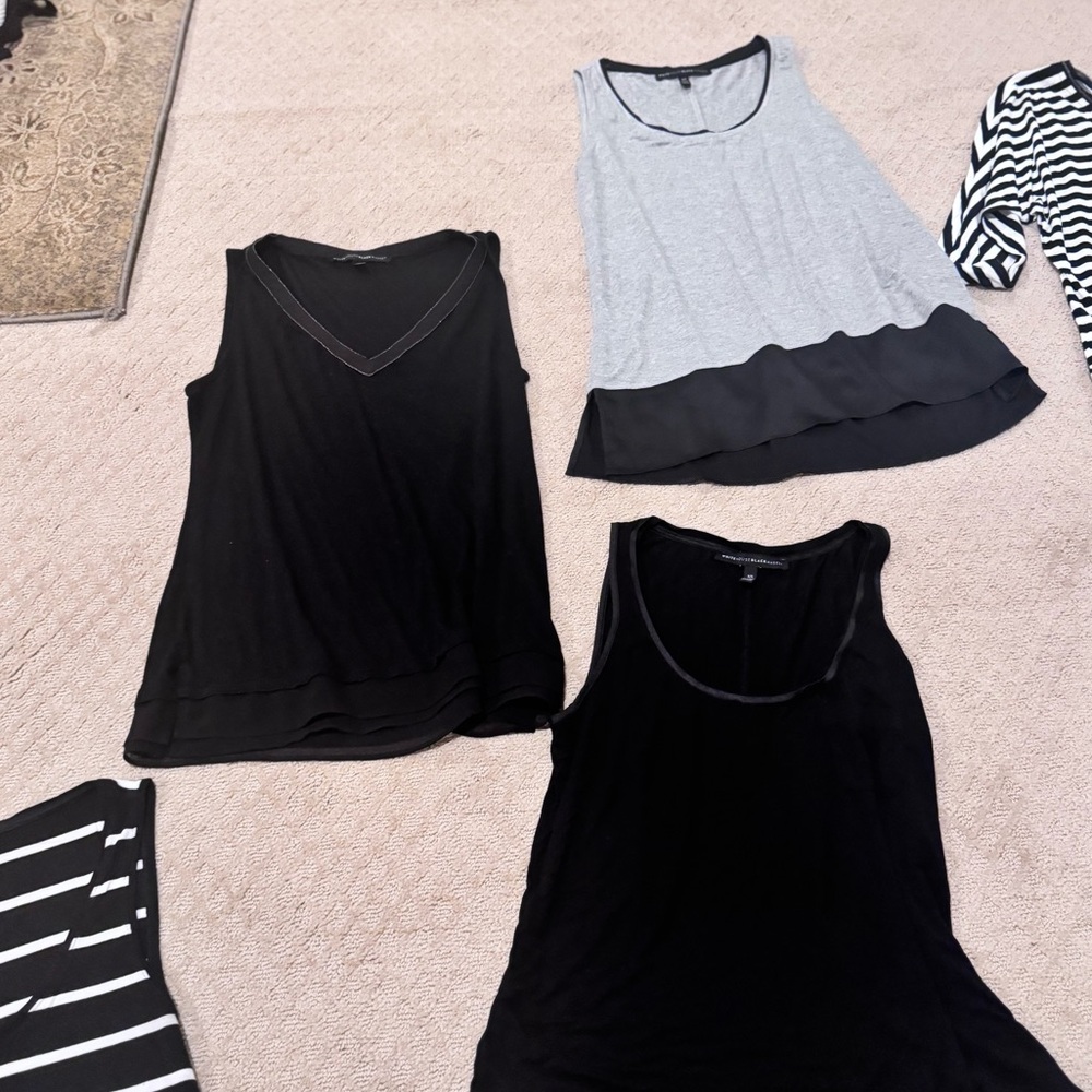 Almost new Bundle of 7 White House Black Market tops - Picture 5 of 14